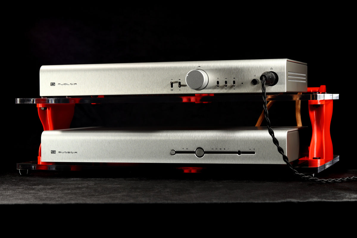 Extra Large Desktop Audio Rack | Internal Brackets | Acrylic Shelves